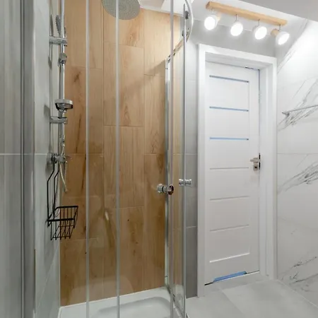 Ok's - Blisko Centrum W Pelni Wyposazone - By Spaceapart *