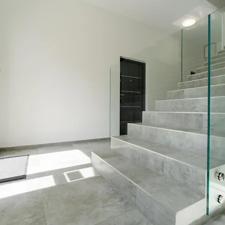 Ok's - Blisko Centrum W Pelni Wyposazone - By Spaceapart * يلينيا غورا