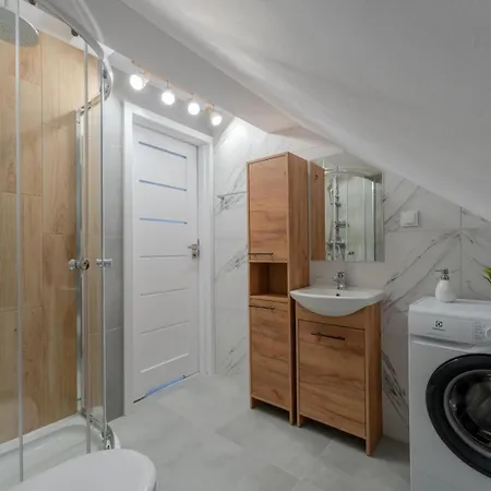 شقة Ok's - Blisko Centrum W Pelni Wyposazone - By Spaceapart