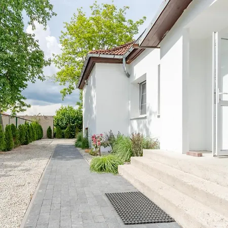 Ok's - Blisko Centrum W Pelni Wyposazone - By Spaceapart