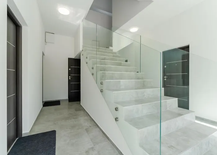 Ok's - Blisko Centrum W Pelni Wyposazone - By Spaceapart *